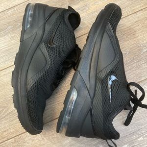 Womens Nike Motion 2, 7.5